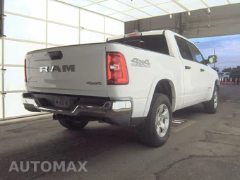 2025 Ram 1500 Big Horn Crew Cab Short Bed - miniatura 4