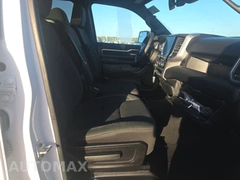 2025 Ram 1500 Big Horn Crew Cab Short Bed - miniatura 8