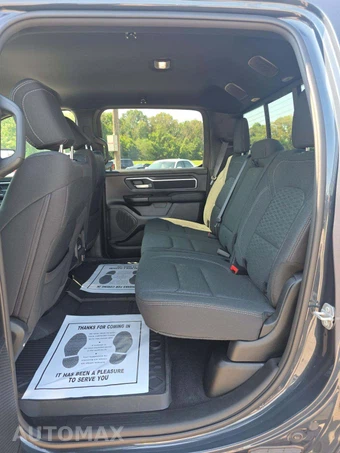 2025 Ram 1500 Big Horn Crew Cab Short Bed - miniatura 10