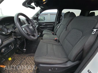 2025 Ram 1500 Big Horn Crew Cab Short Bed - miniatura 7