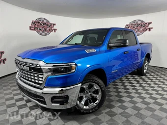 2025 Ram 1500 Big Horn Crew Cab Short Bed - samochód z USA z aukcji Manheim, oferta Kup Teraz w AUTOMAX