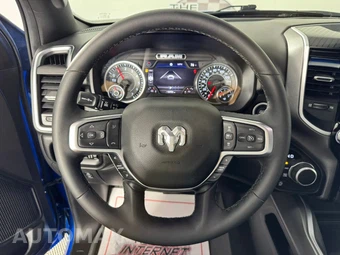 2025 Ram 1500 Big Horn Crew Cab Short Bed - miniatura 13