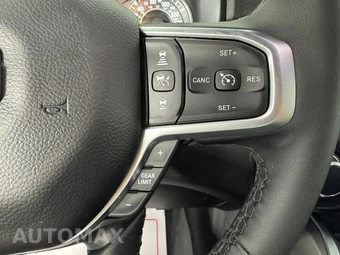 2025 Ram 1500 Big Horn Crew Cab Short Bed - miniatura 16