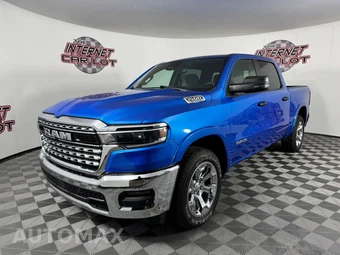 2025 Ram 1500 Big Horn Crew Cab Short Bed - miniatura 3