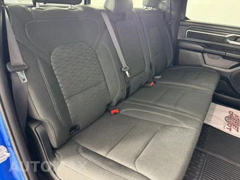2025 Ram 1500 Big Horn Crew Cab Short Bed - miniatura 35