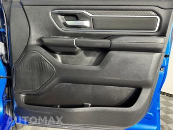 2025 Ram 1500 Big Horn Crew Cab Short Bed - miniatura 38