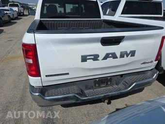 2025 Ram 1500 Big Horn Crew Cab Short Bed - miniatura 5