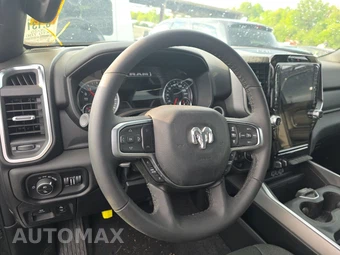 2025 Ram 1500 Big Horn Crew Cab Short Bed - miniatura 10