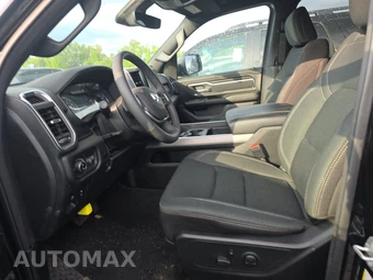 2025 Ram 1500 Big Horn Crew Cab Short Bed - miniatura 7