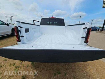 2025 Ram 1500 Big Horn Crew Cab Short Bed - miniatura 15