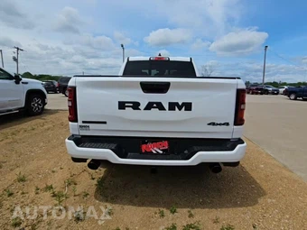 2025 Ram 1500 Big Horn Crew Cab Short Bed - miniatura 4
