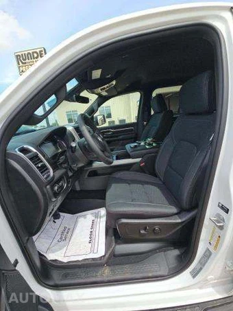 2025 Ram 1500 Big Horn Crew Cab Short Bed - miniatura 7
