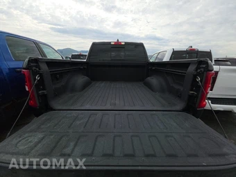 2025 Ram 1500 Big Horn Crew Cab Short Bed - miniatura 16