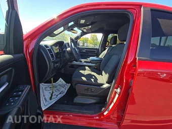 2025 Ram 1500 Big Horn Crew Cab Short Bed - miniatura 3