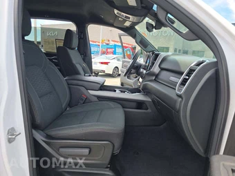 2025 Ram 1500 Big Horn Crew Cab Short Bed - miniatura 15