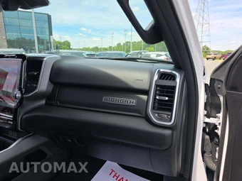 2025 Ram 1500 Big Horn Crew Cab Short Bed - miniatura 16