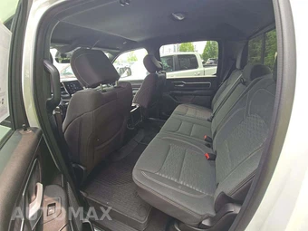 2025 Ram 1500 Big Horn Crew Cab Short Bed - miniatura 13