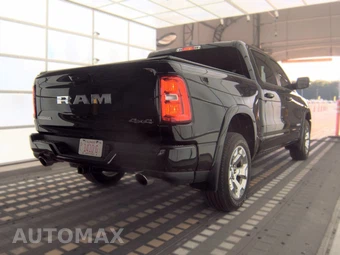 2025 Ram 1500 Big Horn Crew Cab Short Bed - miniatura 4