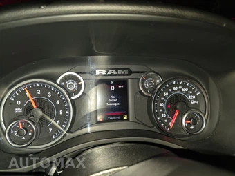 2025 Ram 1500 Big Horn Crew Cab Short Bed - miniatura 12