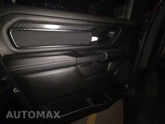 2025 Ram 1500 Big Horn Crew Cab Short Bed - miniatura 9