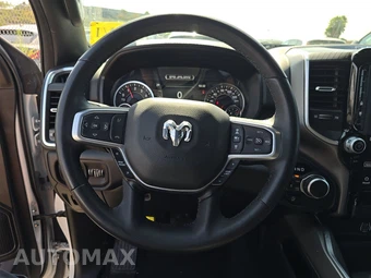 2025 Ram 1500 Big Horn Crew Cab Short Bed - miniatura 10