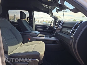 2025 Ram 1500 Big Horn Crew Cab Short Bed - miniatura 8