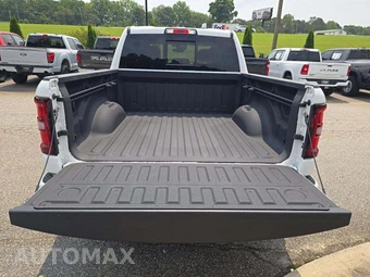 2025 Ram 1500 Big Horn Crew Cab Short Bed - miniatura 14
