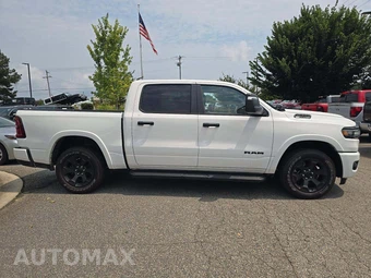 2025 Ram 1500 Big Horn Crew Cab Short Bed - miniatura 4