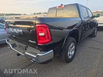 2025 Ram 1500 Big Horn Crew Cab Short Bed - miniatura 4