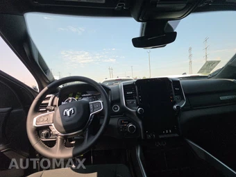 2025 Ram 1500 Big Horn Crew Cab Short Bed - miniatura 11
