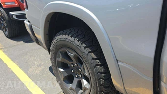 2025 Ram 1500 Big Horn Crew Cab Short Bed - miniatura 24
