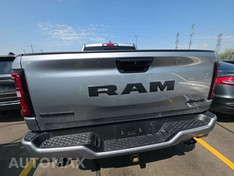 2025 Ram 1500 Big Horn Crew Cab Short Bed - miniatura 5
