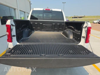 2025 Ram 1500 Big Horn Crew Cab Short Bed - miniatura 16