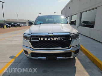 2025 Ram 1500 Big Horn Crew Cab Short Bed - miniatura 2