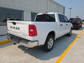 2025 Ram 1500 Big Horn Crew Cab Short Bed - miniatura 4
