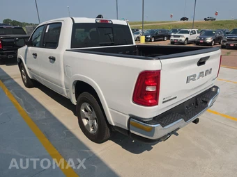 2025 Ram 1500 Big Horn Crew Cab Short Bed - miniatura 6