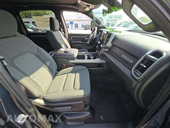 2025 Ram 1500 Big Horn Crew Cab Short Bed – miniatura 15
