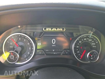 2025 Ram 1500 Big Horn Crew Cab Short Bed – miniatura 6