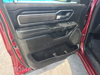 2025 Ram 1500 Big Horn Crew Cab Short Bed - miniatura 9