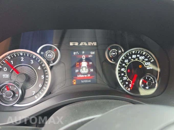 2025 Ram 1500 Big Horn Crew Cab Short Bed - miniatura 9