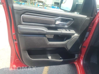 2025 Ram 1500 Big Horn Crew Cab Short Bed - miniatura 9