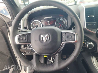 2025 Ram 1500 Big Horn Extended Cab Medium Bed - miniatura 10