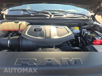 2025 Ram 1500 Laramie Crew Cab Medium Bed - miniatura 15