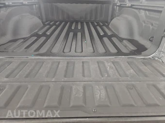 2025 Ram 1500 Laramie Crew Cab Medium Bed - miniatura 16