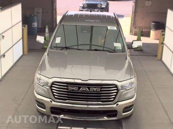 2025 Ram 1500 Laramie Crew Cab Medium Bed - miniatura 2