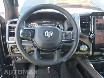 2025 Ram 1500 Laramie Crew Cab Short Bed - miniatura 10