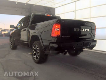 2025 Ram 1500 Laramie Crew Cab Short Bed - miniatura 6