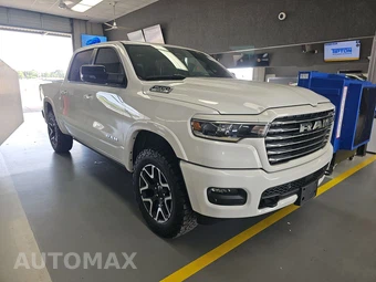 2025 Ram 1500 Laramie Crew Cab Short Bed - miniatura 3