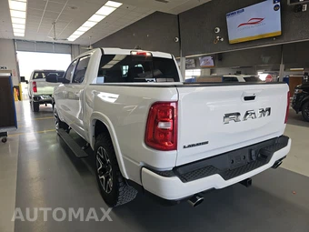 2025 Ram 1500 Laramie Crew Cab Short Bed - miniatura 6