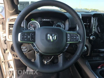 2025 Ram 1500 Laramie Crew Cab Short Bed - miniatura 10
